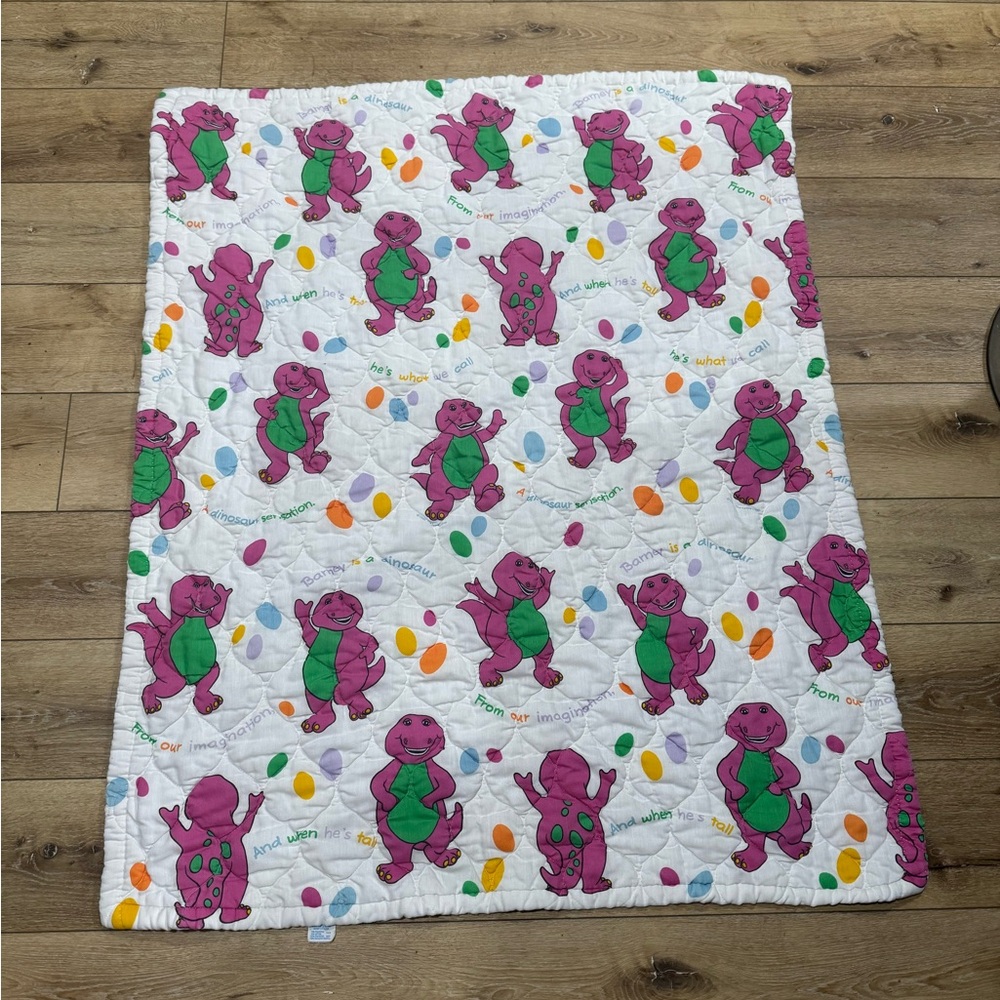 1992 Barney & Friends‎ Vintage Toddler Comforter